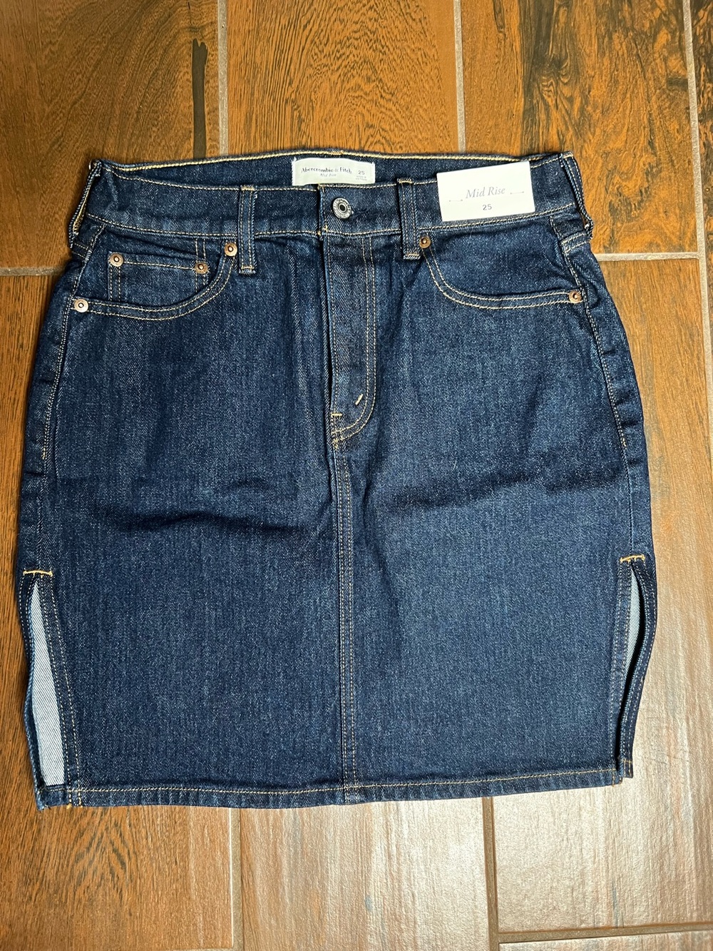 Abercrombie & Fitch Dark Wash Denim Midi Skirt Size 25 Mid Rise Side Slit
